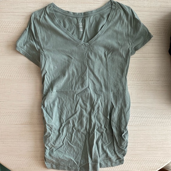 Green Isabel Maternity T-Shirt - Picture 1 of 2